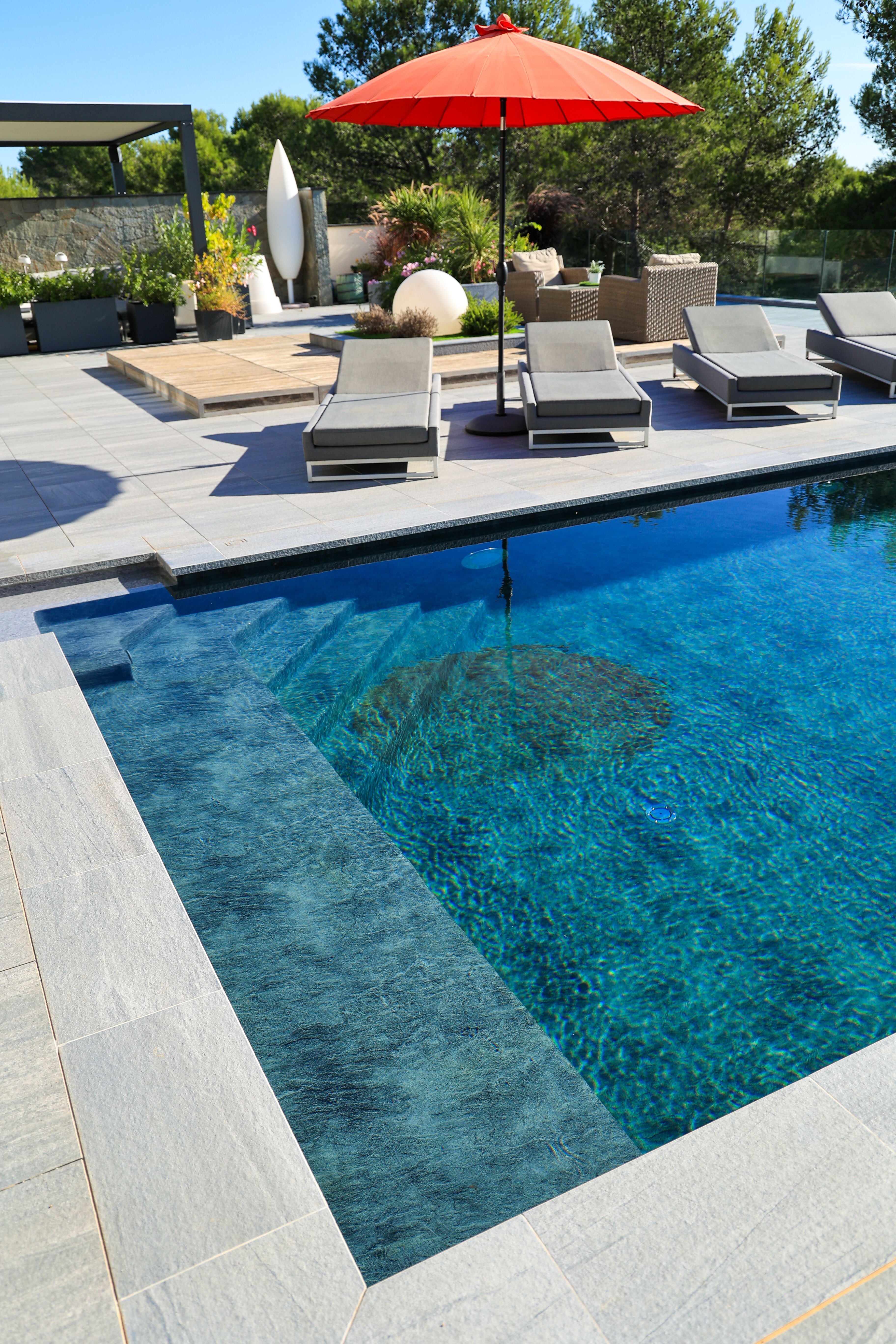 Rénovation escalier piscine à Saint Gély du Fesc dans le 34